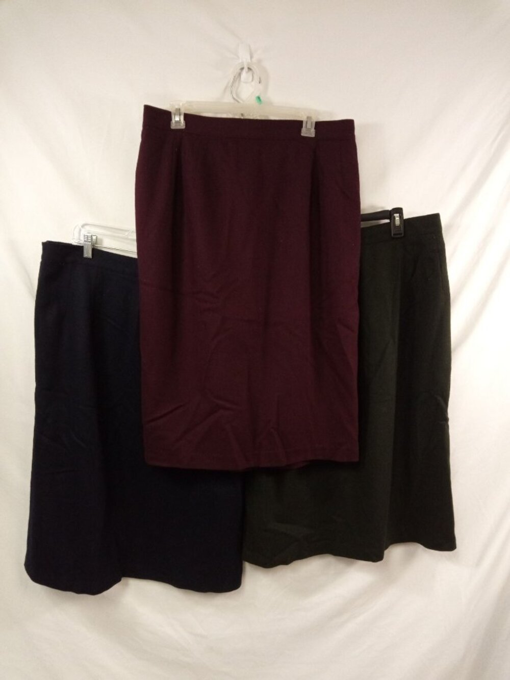 SAG Harbor Women's 3 Vintage Pencil Skirts Sz 16 Blue - Red - Green